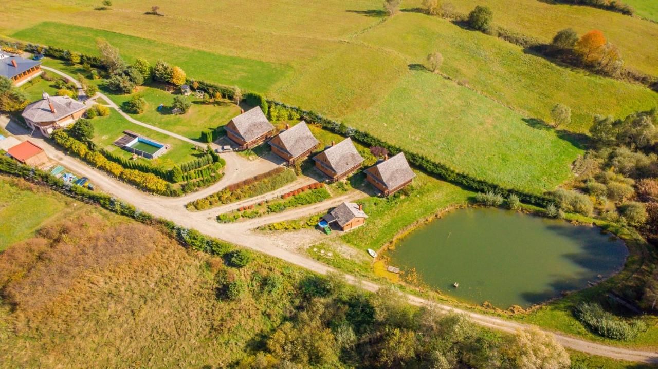 Курортные отели Bieszczadzki Ośrodek Wypoczynkowo Konferencyjny DANFARM Устшики-Дольне-9